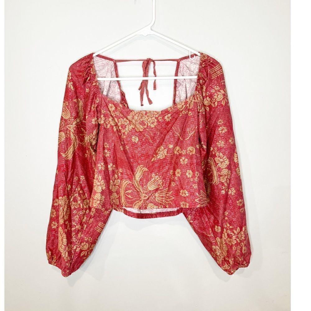 Urban outfitters kimchi blue red gold puff sleeve blouse